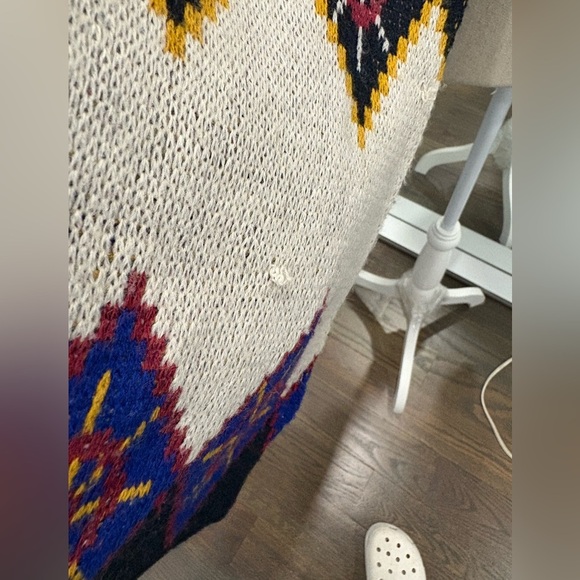 Colorful Knit Scarf - Picture 5 of 11